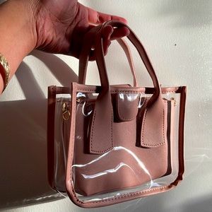 hand/shoulder purse 🫶🏽 (BLUSH PINK) 💗